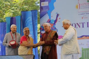 Javed Akhtar urged the importance of learning native languages alongside English